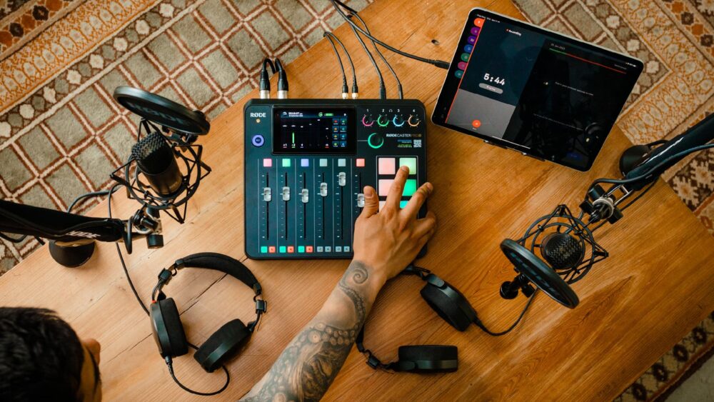 رابط صوتی (Audio Interface) یا میکسر